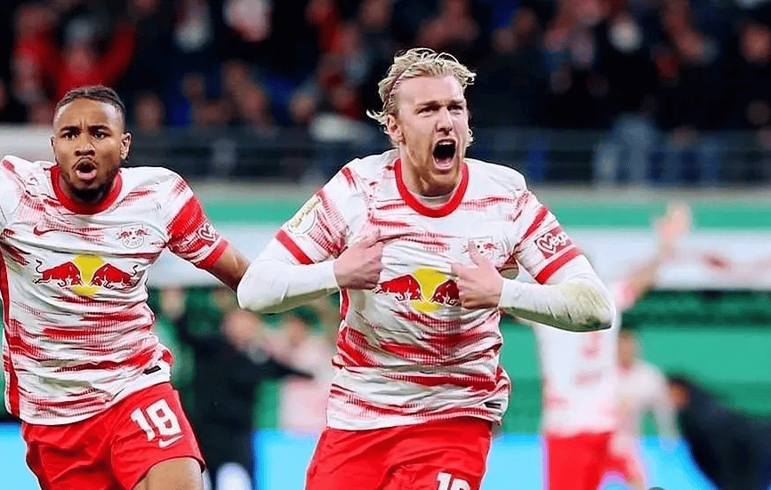 lol台服官网首页地址-全明星赛倒计时，莱比锡冲刺阶段队长鼓劲，细节引发关注，信心回归，阵容厚度经受考验(nba全明星赛中场表演)